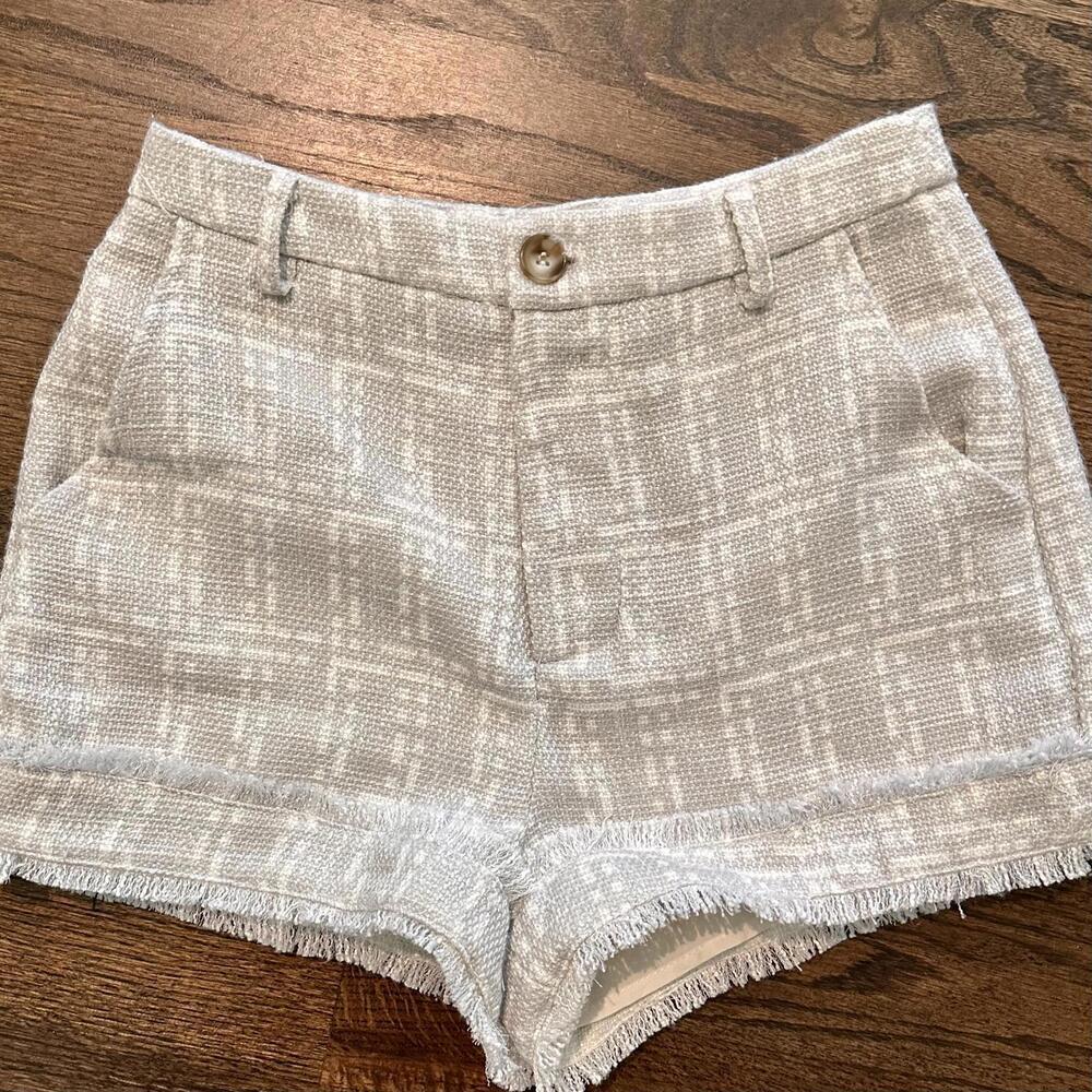 New LE LIS Tweed Shorts Small
